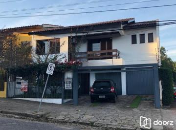 Casa · 308m² · 3 Quartos · 3 Vagas · Casa de 3 dormitórios à venda no Bairro, Jardim do Salso - Porto Alegre