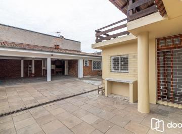 Casa · 263m² · 4 Quartos · 4 Vagas · Casa no bairro Sarandi com 4 dormitórios e 4 vagas DESOCUPADA