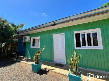 Casa · 126m² · 3 Quartos · 3 Vagas · Casa com 3 quartos, vaga coberta e com muro no bairro Campos Novo