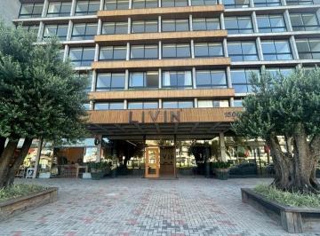 Apartamento · 27m² · 1 Quarto · 1 Vaga · Excelente Studio mobiliado com vaga coberta no Living Resort House