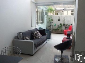 Apartamento · 64m² · 1 Quarto · 1 Vaga · Ótimo Loft ou 1 dormitório e gabinete garagem no Rio Branco