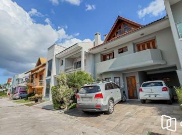 Casa · 300m² · 4 Quartos · 3 Vagas · Casa em Condomínio com 4 quartos, 1 suíte e 300m² à venda em Ecoville.