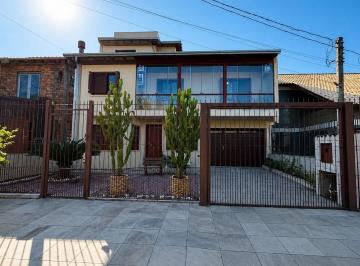 Casa · 273m² · 4 Quartos · 8 Vagas · Luxuosa Residência no Cantegril | 4 Dormitórios, 3 Suítes, 273m² e 8 Vagas