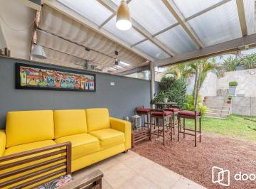 Casa · 160m² · 3 Quartos · 3 Vagas · Casa com 3 dormitórios, suíte, pátio com spa, 3 vagas, Rua do Pampa - Ecoville