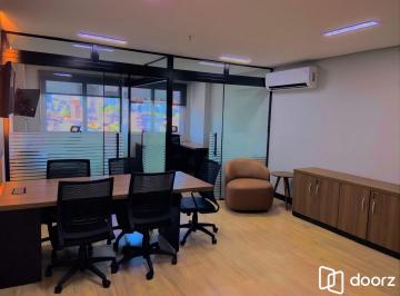 Comercial · 42m² · 1 Quarto · 1 Vaga · Sala comercial no Hom Lindoia