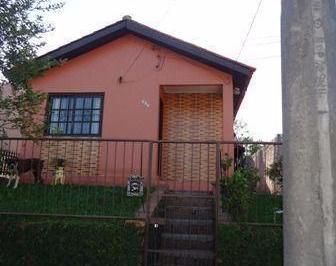 .jpg+2025-03-05 · Casa em Porto Alegre, no bairro Espírito Santo, com 2 dormitório(s), e 2 banheir