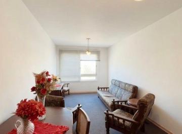 Apartamento · 108m² · 3 Quartos · Apartamento 3 dormitórios com suíte 135m2 Floresta, Moinhos de Vento