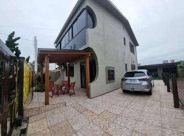 Casa · 180m² · 5 Quartos · 2 Vagas · Casa à venda - em Imbé