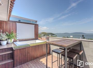 Casa · 230m² · 3 Quartos · 2 Vagas · Casa com 3 suítes, Jacuzzi e vista panorâmica para o Guaíba