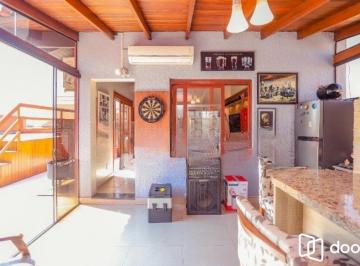 Apartamento · 206m² · 3 Quartos · 1 Vaga · Cobertura com 3 quartos, Vaga e piscina  São Sebastião.