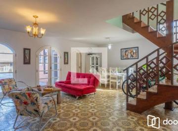 Casa · 380m² · 3 Quartos · 3 Vagas · Casa á venda com 3 dormitórios no bairro Ipanema em Porto Alegre
