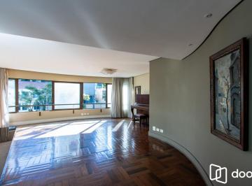 Apartamento · 127m² · 2 Quartos · 2 Vagas · Apartamento amplo, com 2 suítes e 2 vagas cobertas- Bairro Bela Vista