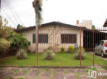 Casa · 150m² · 3 Quartos · 2 Vagas · Casa de três dormitóros a venda