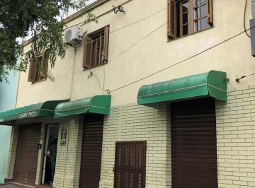 Casa · 210m² · 4 Quartos · 1 Vaga · casa sobrado com lojas