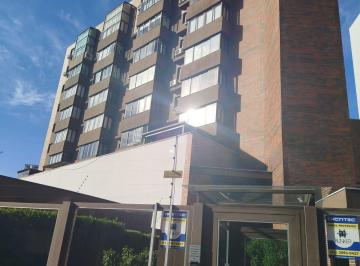 Apartamento · 39m² · 1 Quarto · 1 Vaga · Ótimo apartamento de 1 dormitório perto do Parcão, com elevador e vaga coberta.