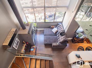 Apartamento · 67m² · 1 Quarto · 2 Vagas · Apartamento Duplex, 1D com lareira no bairro Rio Branco