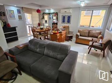 Casa · 196m² · 3 Quartos · 4 Vagas · Casa à venda - em Mário Quintana