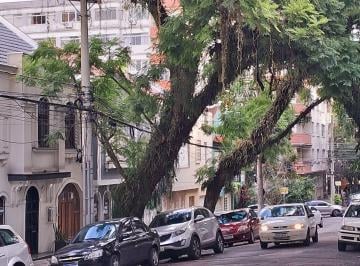 .jpg+2025-07-04 · Casa 4 dormitórios à venda Independência Porto Alegre/RS