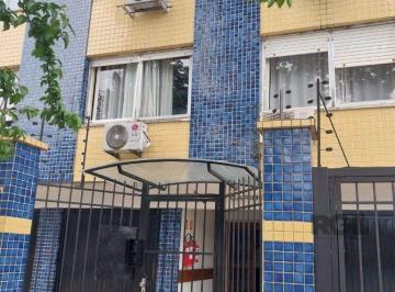 Apartamento · 38m² · 1 Quarto · Apartamento Aconchegante no Coração de Porto Alegre!** 🏡