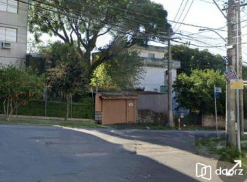 Terreno · 300m² · Terreno 10m×30m próximo ao Iguatemi