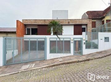.jpg+2025-10-31 · Residência, ótimo padrão com 4 suítes nos altos do Jardim Isabel, com vista pere