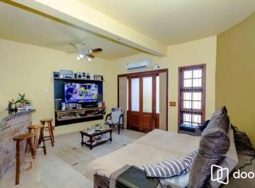 Casa · 300m² · 3 Quartos · 2 Vagas · Casa à venda com 3 dormitórios, 1 suíte e espaço gourmet em terreno alto