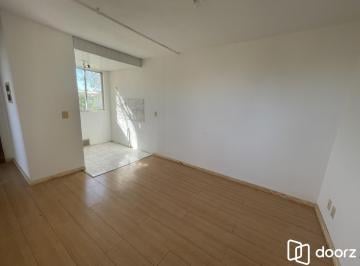 Apartamento · 38m² · 2 Quartos · 1 Vaga · Apartamento de 2 dormitórios Terceiro andar com vaga no Jardim Leopoldina