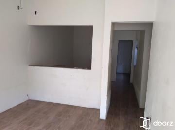 Casa · 41m² · 2 Quartos · 1 Vaga · Casa com 2 dorm.  de  alvenaria em região arborizanada.