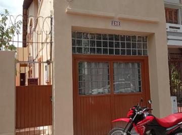Casa · 178m² · 4 Quartos · 1 Vaga · Ótima Casa com 4 Dormitórios no Bairro Cidade Baixa