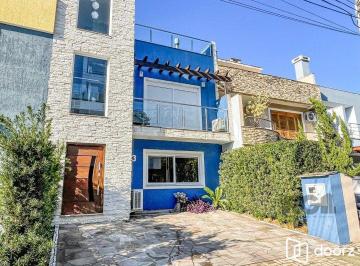 Casa · 247m² · 4 Quartos · 2 Vagas · Casa à venda - em Hípica