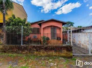 Casa · 210m² · 3 Quartos · 3 Vagas · Casa de 3 dormitórios no Bairro Vila Jardim - Porto Alegre