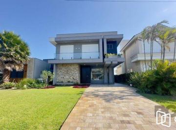 Casa · 270m² · 5 Quartos · 2 Vagas · Sobrado em condomínio fechado à venda em Xangri-lá