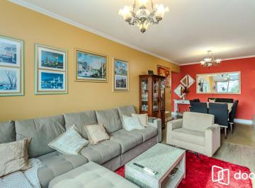 Apartamento · 118m² · 4 Quartos · 1 Vaga · Apartamento no bairro Menino Deus de 4 dormitórios e vaga