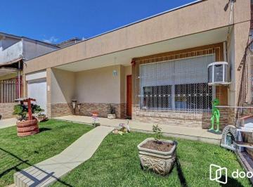 Casa · 126m² · 2 Quartos · 3 Vagas · Casa térrea 2 dorm Zona Sul