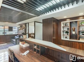 Comercial · 218m² · 3 Quartos · 4 Vagas · Sala/Conjunto Comercial com 4 vagas e 218m²