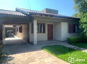 Casa · 182m² · 3 Quartos · 2 Vagas · Casa com 3 quartos, 1 suíte, 3 vagas e 182m² para vender por R$ 890.000