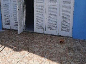 Comercial · 220m² · Oportunidade Imperdível: Prédio com 4 Apartamentos, Pátio e 2 Vagas de Garagem