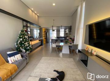 Casa · 100m² · 3 Quartos · 1 Vaga · Casa com 03 quartos (01 suíte) e 01 vaga no Bairro Hípica em Porto Alegre