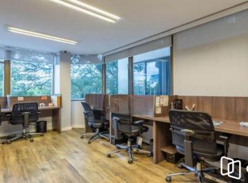 Comercial · 240m² · 10 Quartos · 2 Vagas · Comercial à venda - em Santana