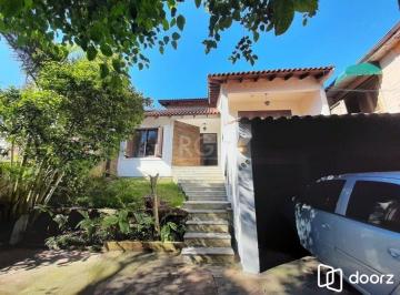 Casa · 122m² · 5 Quartos · 2 Vagas · Casa para Venda - 122m², 5 dormitórios, sendo 2 suites, 2 vagas - Teresópolis