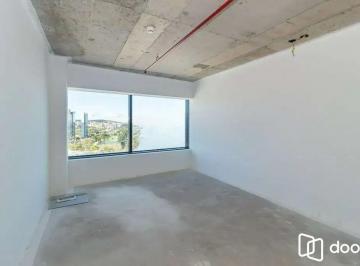 Comercial · 34m² · 1 Quarto · 1 Vaga · Sala com 33m², localizada no bairro Praia de Belas em Porto Alegre/RS.