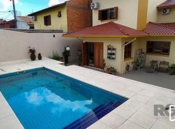 Casa · 288m² · 3 Quartos · 4 Vagas · Excelente casa de 287m² com 3 dormitórios e 4 vagas.