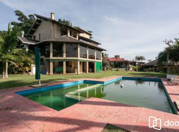 Casa · 491m² · 6 Quartos · 4 Vagas · Casa mobiliada em condomínio