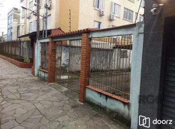 Terreno · 218m² · 1 Quarto · 10 Vagas · Terreno à venda - na Floresta