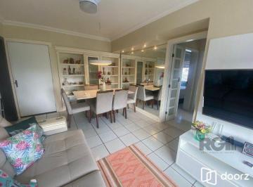 Apartamento · 72m² · 2 Quartos · apartamento 2 dormitorios mais dependencia 72m2 Cidade Baixa