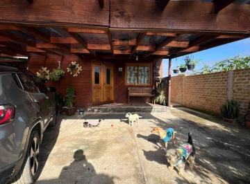 Casa · 330m² · 2 Quartos · 3 Vagas · Belíssima Casa no bairro Restinga 2 Dormitórios sendo um uma suite