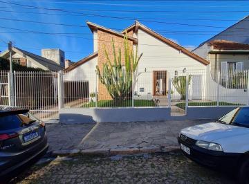 Casa · 291m² · 6 Quartos · 2 Vagas · RESIDÊNCIA - RUA PAISSANDU - BAIRRO PARTENON