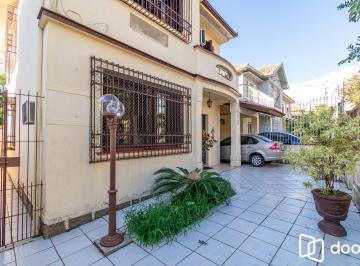 Casa · 160m² · 3 Quartos · 2 Vagas · Casa à venda - em Azenha