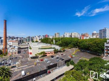 Apartamento · 156m² · 3 Quartos · 1 Vaga · Cobertura de 03 dormitórios sendo 01 suíte e garagem.