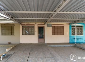 Casa · 40m² · 2 Quartos · 2 Vagas · Casa aconchegante em condomínio com 2 dormitórios, no condomínio no Bairro Igara
